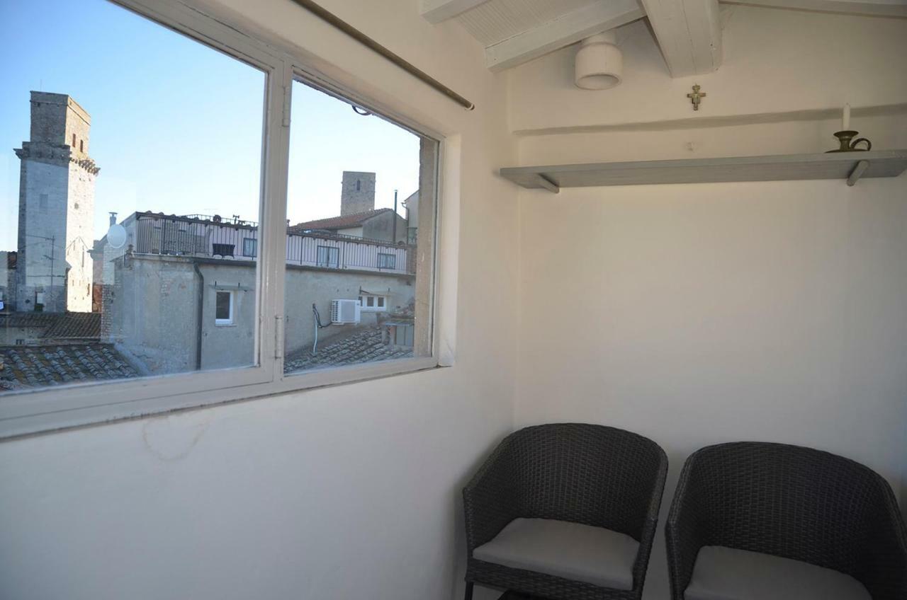 S.M. Vicolo Dell'Oro Apartment San Gimignano Ngoại thất bức ảnh